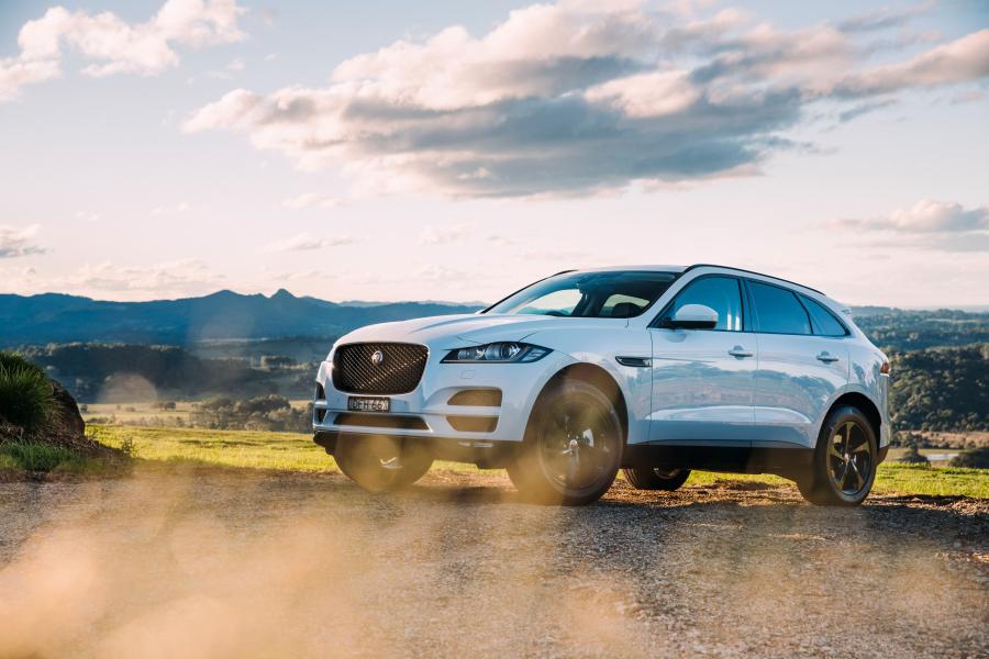  Jaguar F-Pace 20d AWD Prestige 2016 года  (AU) (фото 4 из 21)